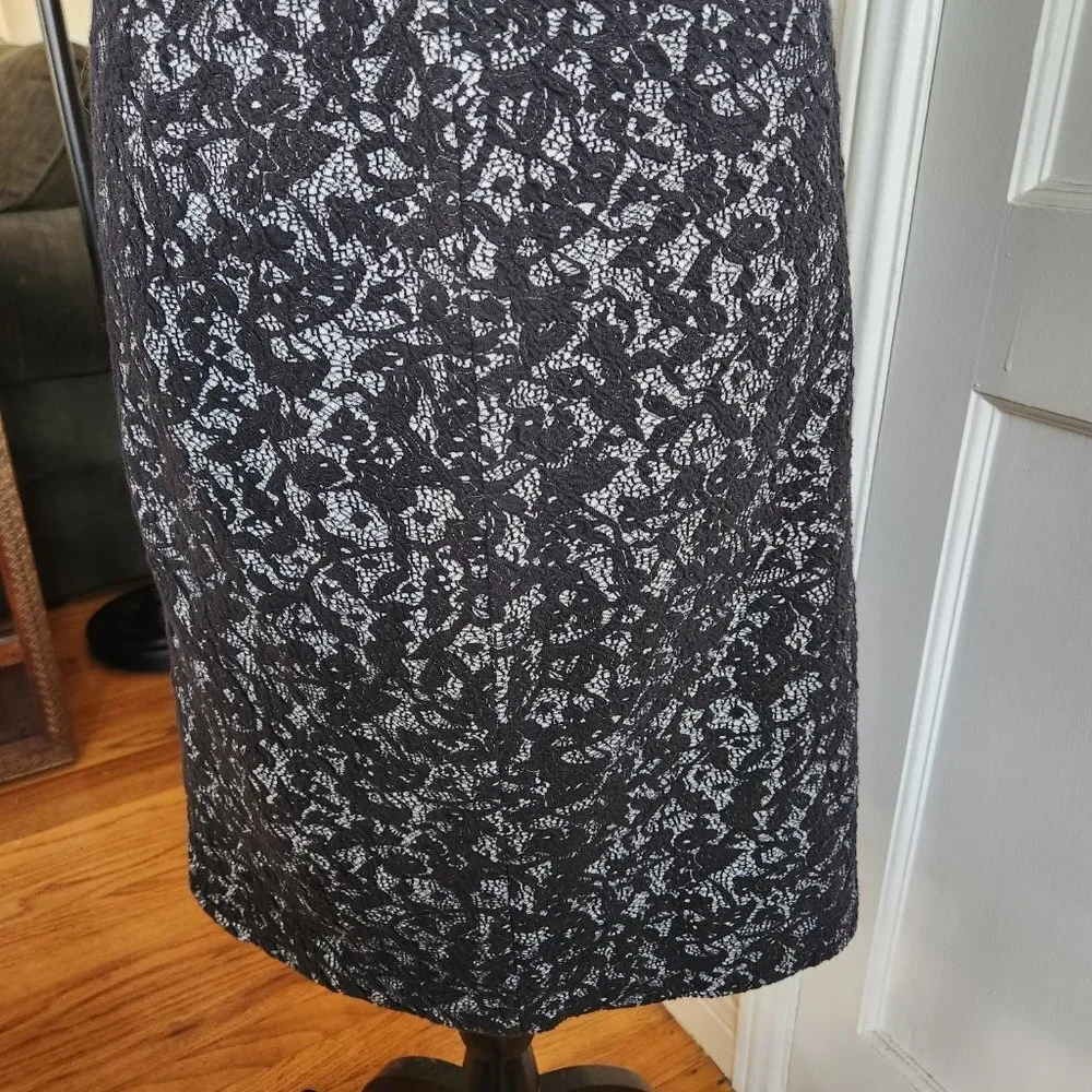 Michael Kors Black and White Pencil Skirt Sz M